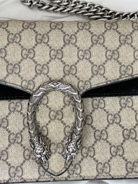 Gucci Beige GG Supreme Card Holder with Silver-Tone Dionysus Hardware